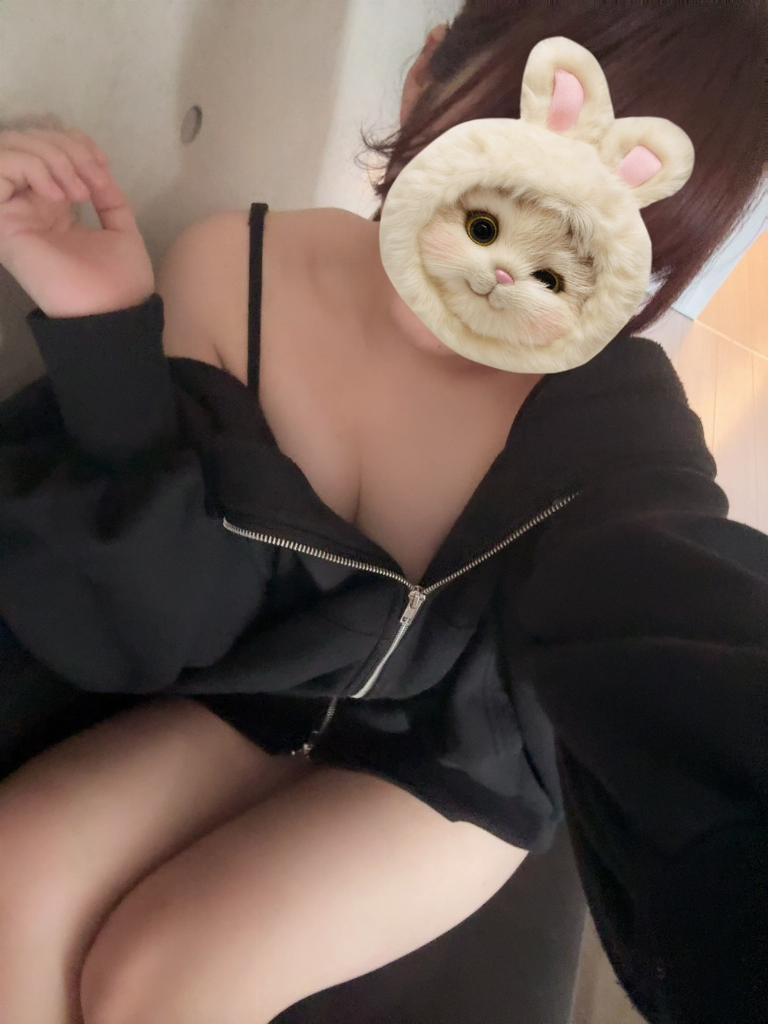 月城あいな