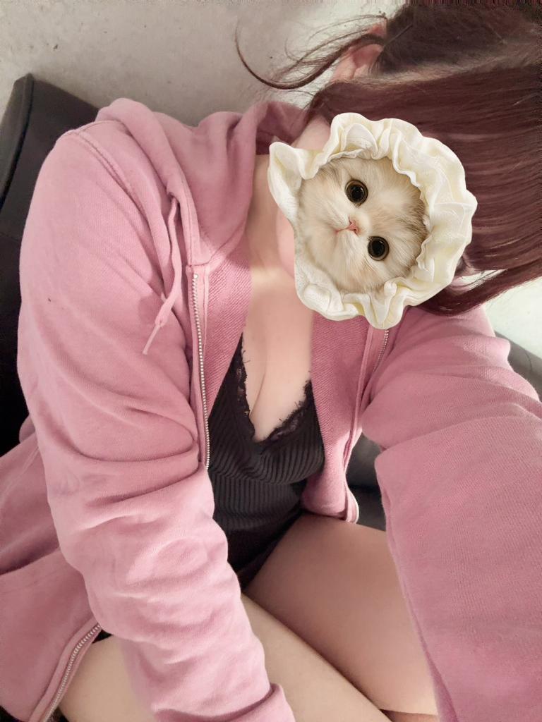 月城あいな