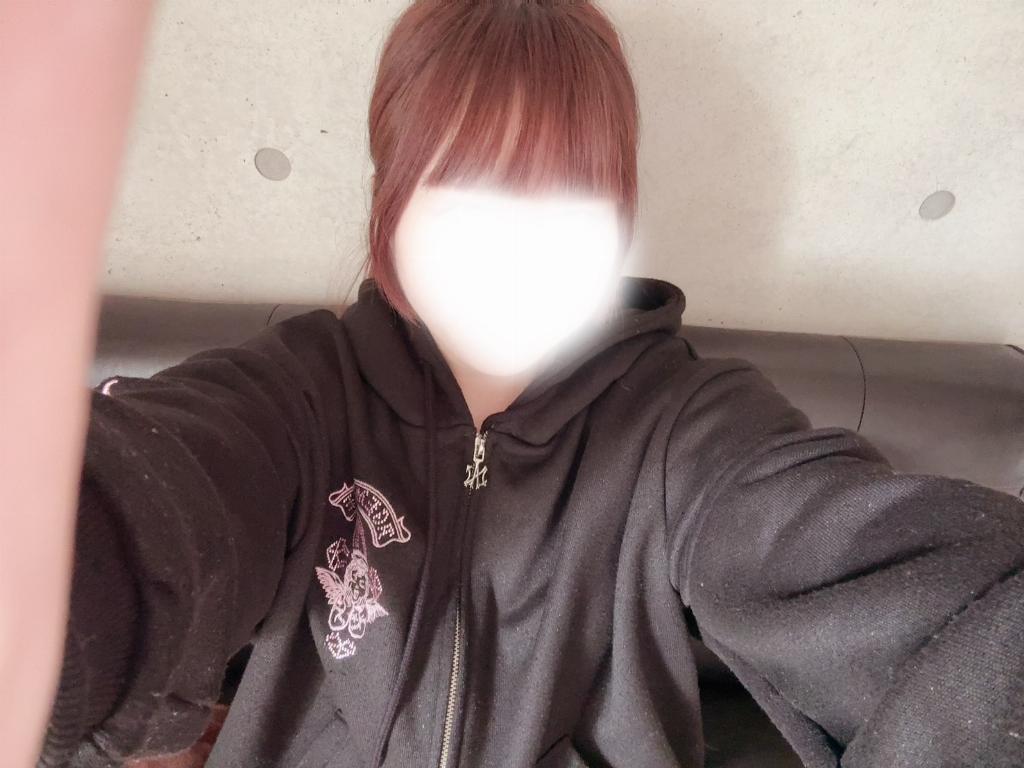 月城あいな